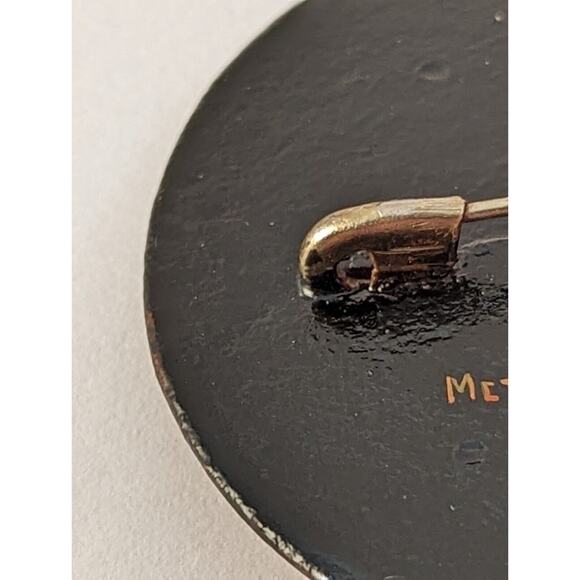 Vtge Russian Folk Art Hand Painted Lovers Lacquer Pin Brooch Signed Artist - Picture 3 of 8